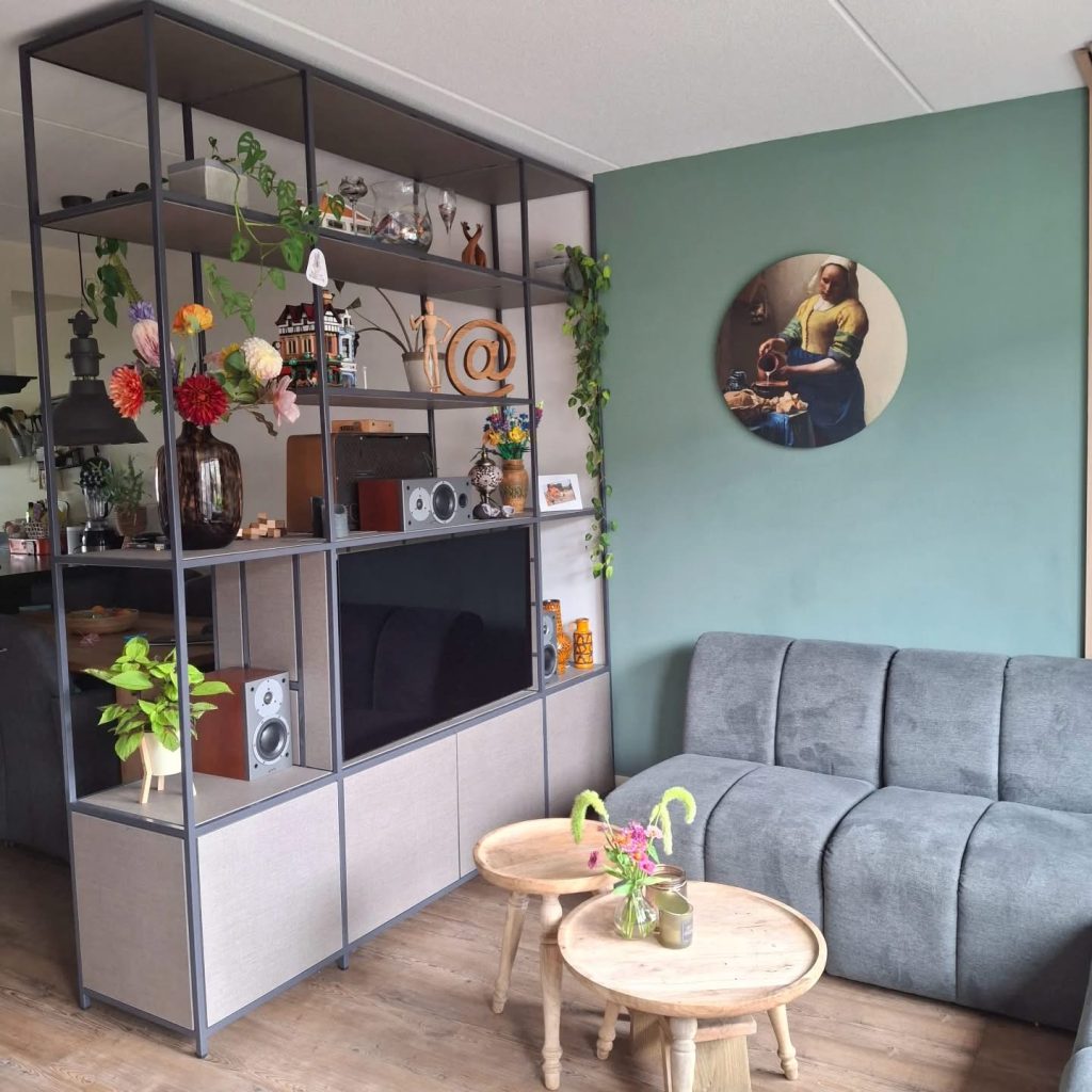 Room divider