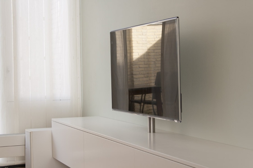 Wit gespoten dressoir met tv-steun