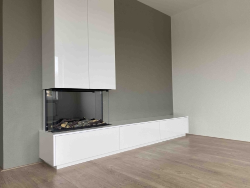 Dresoir met opberg kast boven de haard