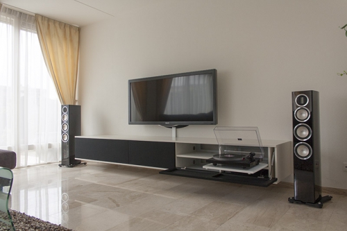 Dressoir met luidspreker doek3