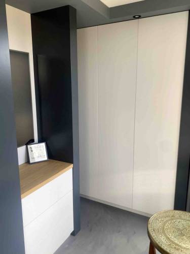 Kleding kast met lade eiland