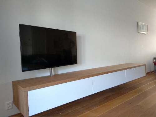 TV steun, eiken afwerking, dressoir2